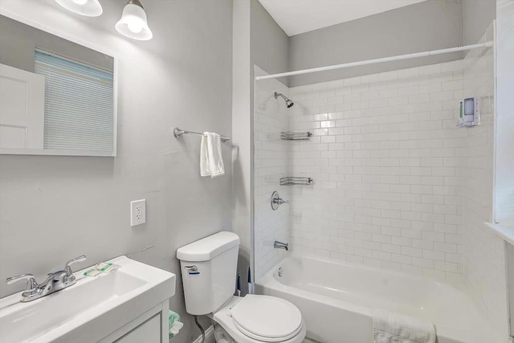 Beautiful Tower Grove Unit Recently Renovated 2S Villa Richmond Heights Eksteriør billede